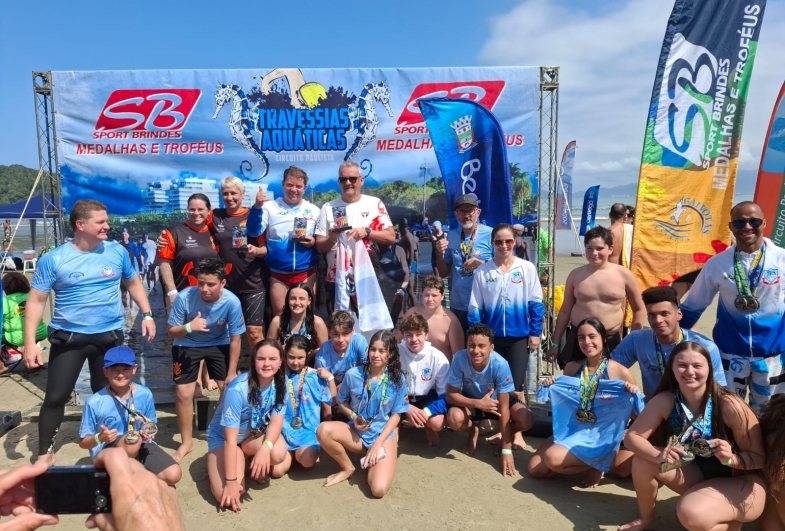 Equipe de natação de Avaré vence etapa de circuito de águas abertas