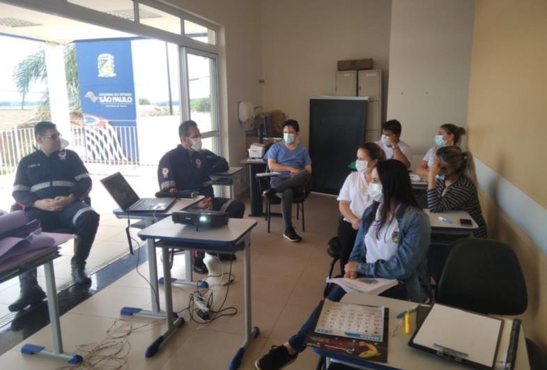 Equipe de enfermagem de Sarutaiá passa por curso com o SAMU 