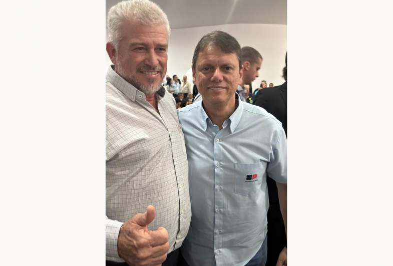 Tejupá em destaque: prefeito Roberval de Oliveira participa de evento do Agronegócio no Palácio dos Bandeirantes