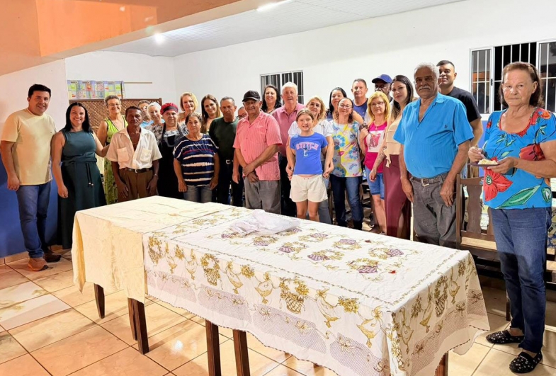 Jantar de confraternização celebra a convivência da Melhor Idade em Timburi