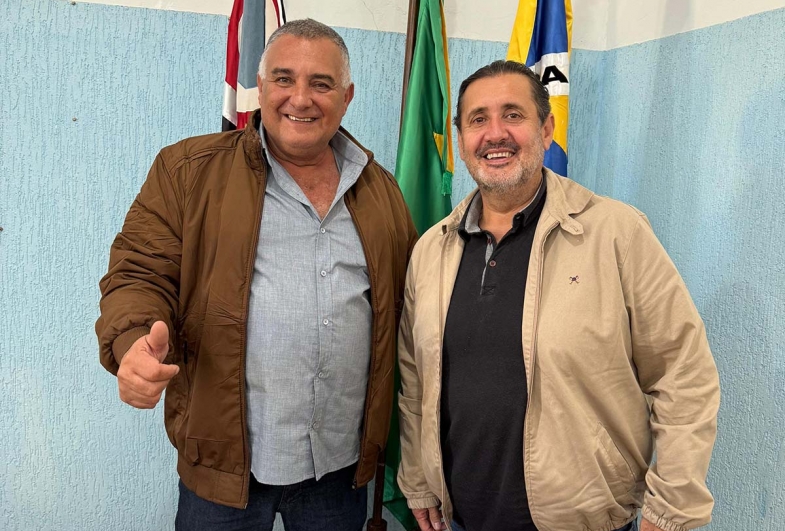 João da Tapera e Adriano