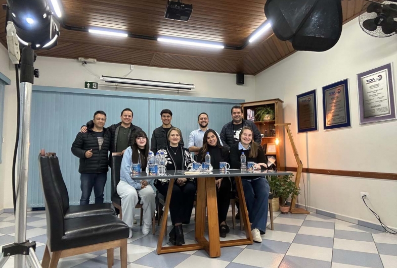 Podcast “Fartura de Negócios” estreia com debate sobre jovens no mercado de trabalho