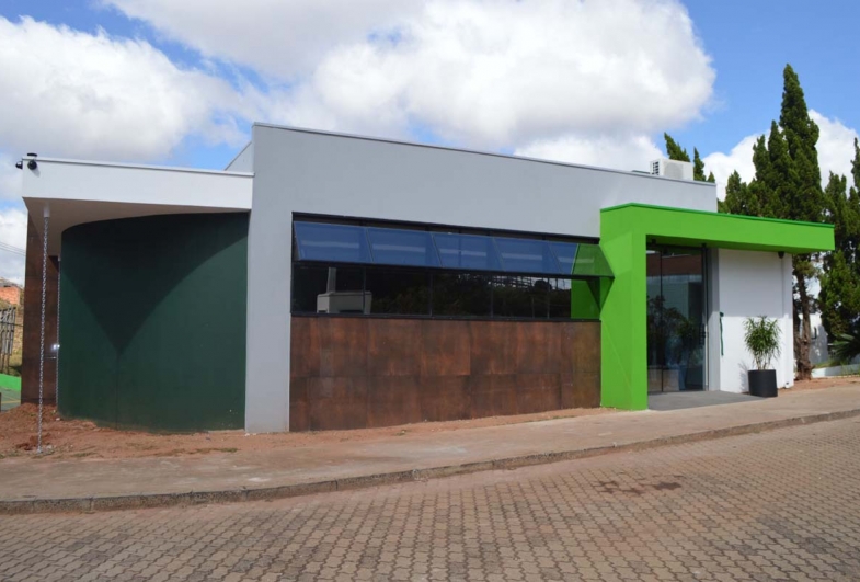 Auditório Dr. Eduardo Brandi Carneiro será utilizado para eventos científicos, reuniões e palestras