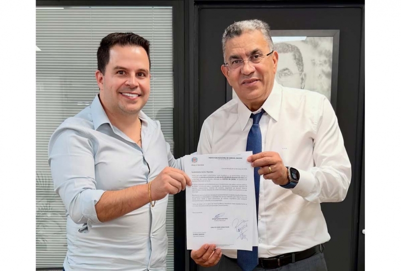 Diego do Nino busca recursos para a saúde em reunião com deputado Gilmaci Santos para Cel Macedo 