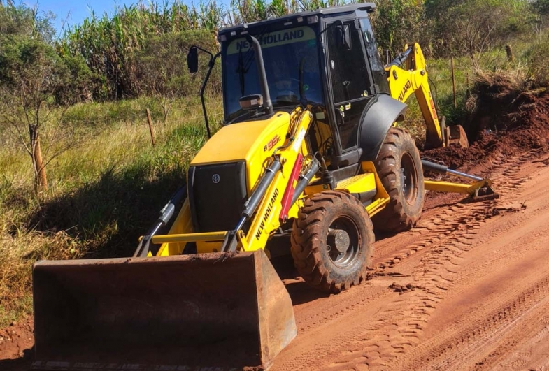 Trabalho silencioso no campo garante mais segurança e mobilidade para moradores da zona rural de Avaré