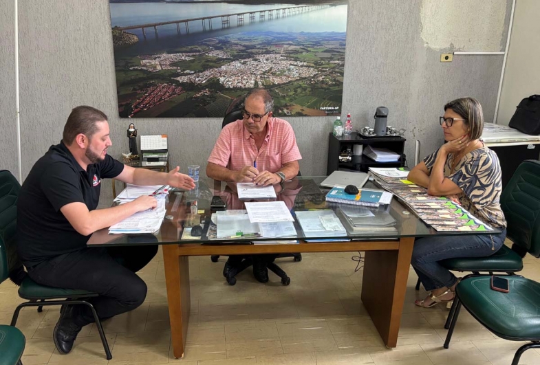 Prefeitura de Fartura firma parceria com Santa Casa de Misericordia para realização de 100 cirurgias