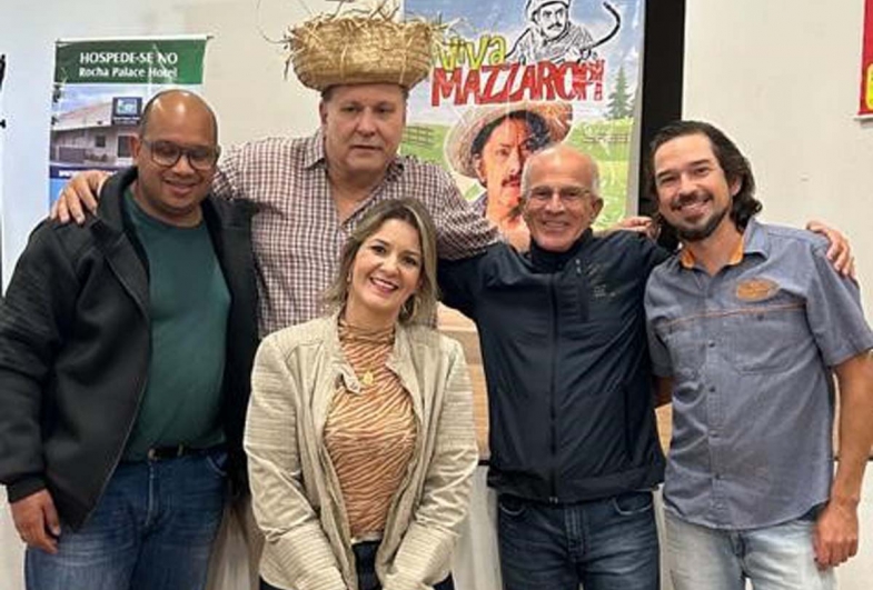 Sucesso em Fartura: Vitor Branco encanta com a apresentação de 