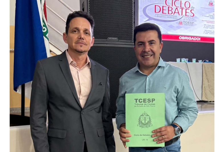 Diretor do TCE-SP da região de Itapeva e o prefeito
