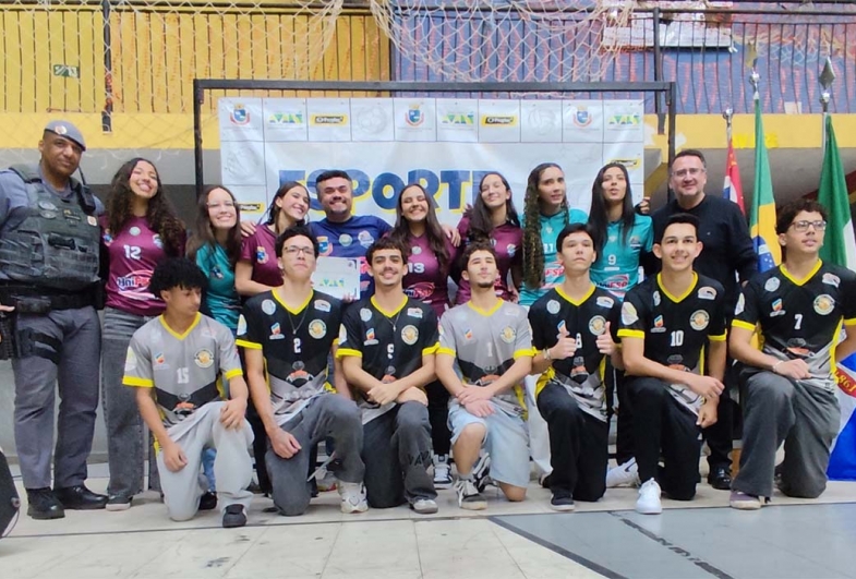 Autoridades com atletas