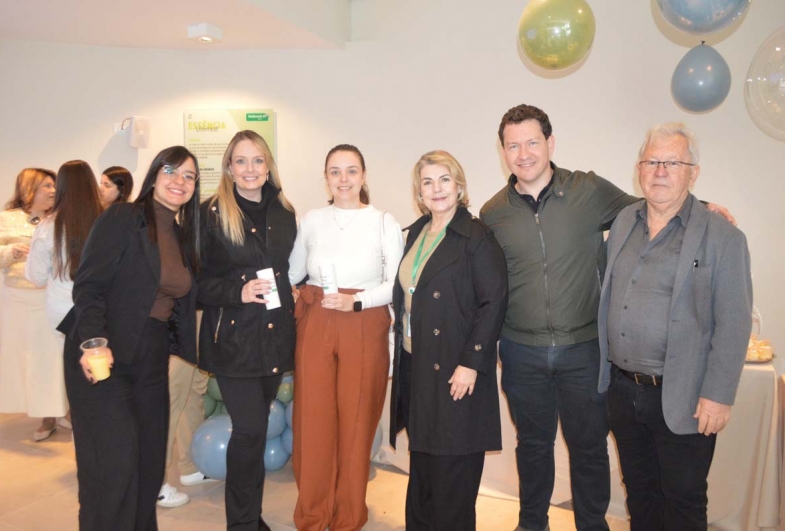 Jessica Nunes, Paula Pizza, Giovanna Pizza, Silvana Rocha, Dr. João e Dr. Nilton