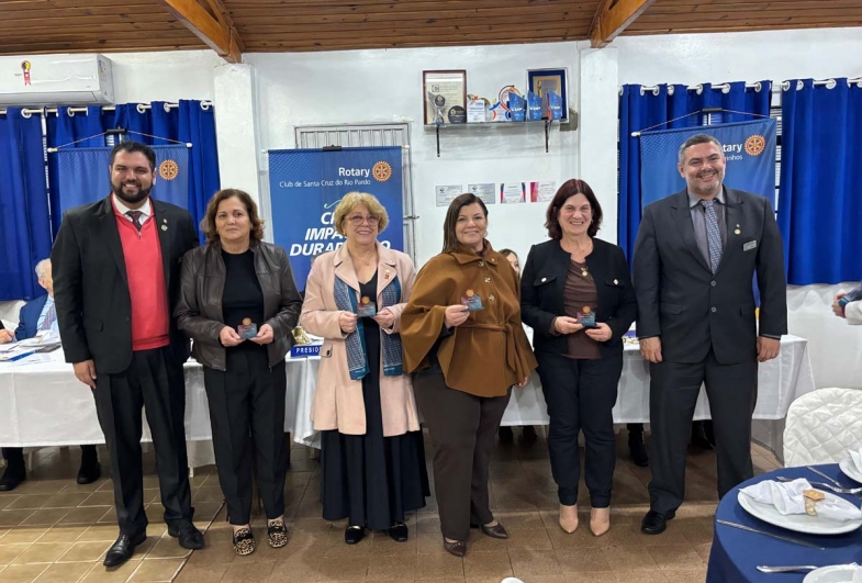 Rotary Club de Fartura prestigia visita do governador Ramon Chaves Hernandez