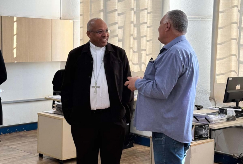 Prefeito João recepcionou o bispo em seu gabinete