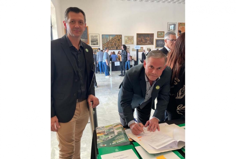 Vice-prefeito Rafael Corona e prefeito Edinho Fundão