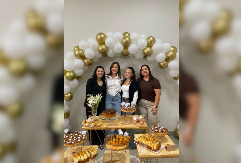 Dra. Letícia Mazza, Isis Carolina, Giulia  Barison e Dra. Mariana Pereira