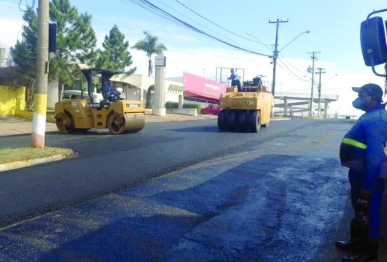 Avenida Joselyr de Moura Bastos de Avaré ganha recapeamento