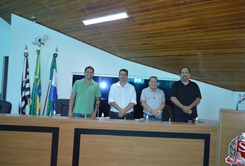 Vereador Everton, prefeito de Iaras Patrick, secretário da saúde de Avaré, Dr. Roslindo e vereador Dr. Hidalgo
