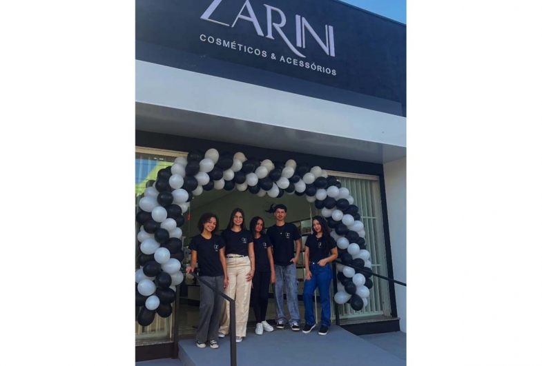 Sarah, Ludy, Ludmilla, italo e Larissa