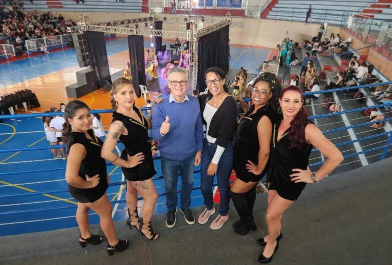 Grupo de Sarutaiá brilha na  2ª Mostra de Dança em Piraju