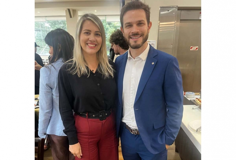 Primeira-dama Érika ao lado deputado federal, Felipe Becari, defensor da causa animal