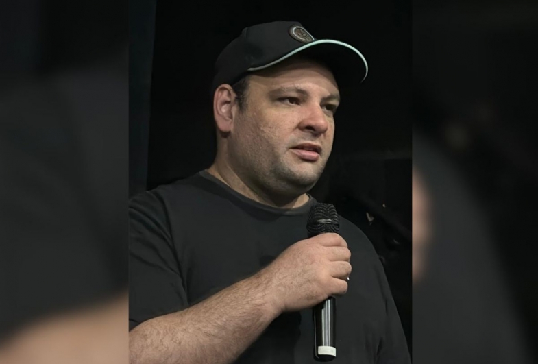 Reinaldo, do RH, trabalha na implantação