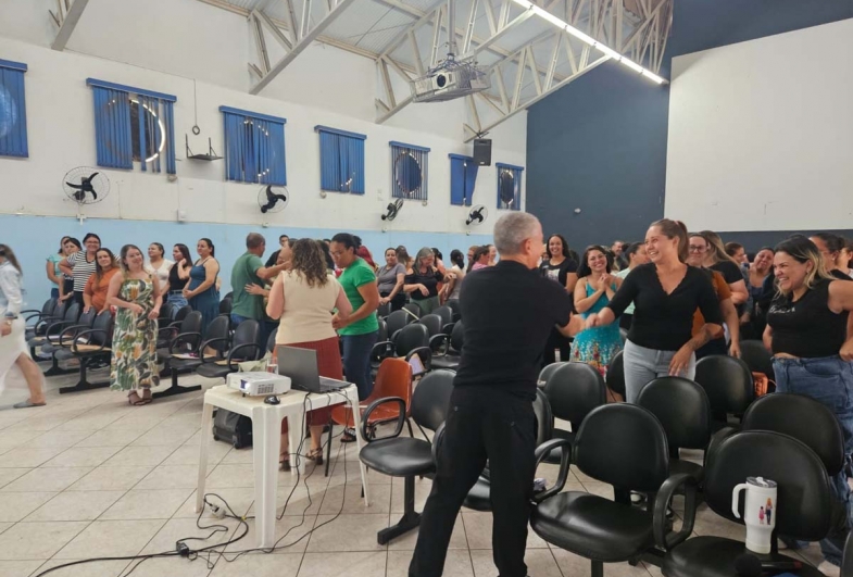 Palestra teve como objetivo valorizar os profissionais  da educação e fortalecer um ambiente escolar  mais humano e colaborativo