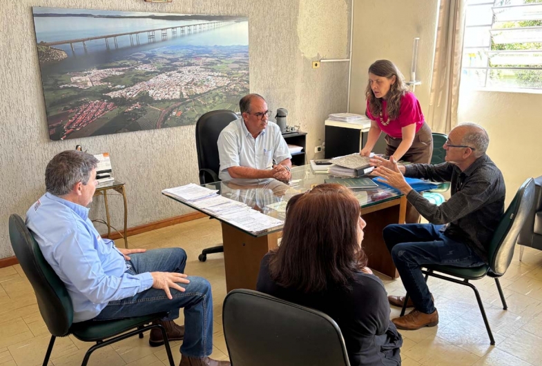 Durante a reunião, foram definidos os próximos  passos com expectativa de que os priemiro  títulos de propriedade sejam emitidos