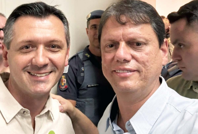 Vice-prefeito de Taguaí Rafael e  governador Tarcísio de Freitas