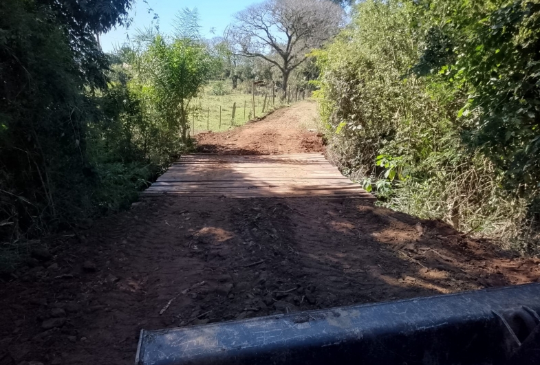 Reforma da ponte de acesso ao Bairro Guaiuvira