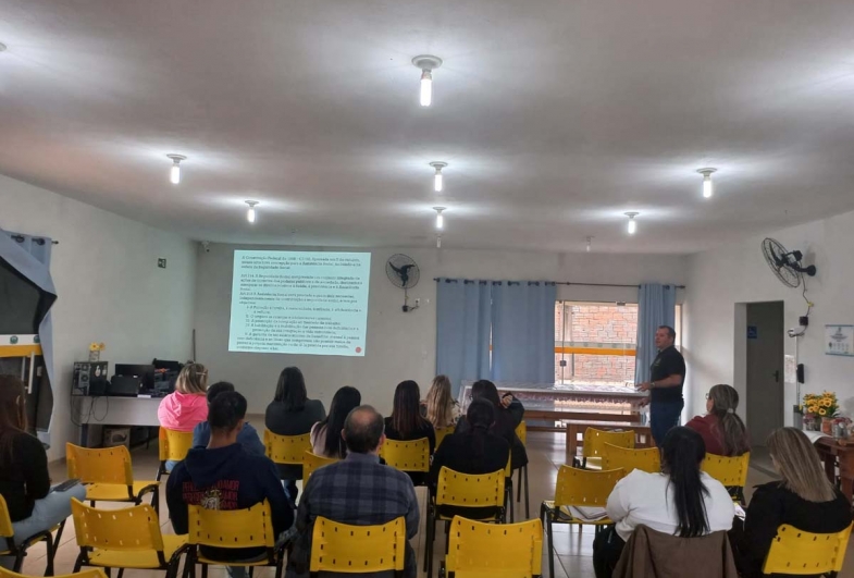 O objetivo principal avaliar e propor diretrizes para o aprimoramento do Sistema Único de Assistência Social (SUAS)