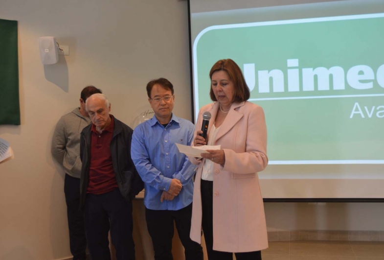 “Que o legado do meu esposo, Dr. Eduardo, possa continuar a inspirar médicos e profissionais da saúde a exercerem sua vocação com ética, dedicação e humanidade”, falou Lourdes