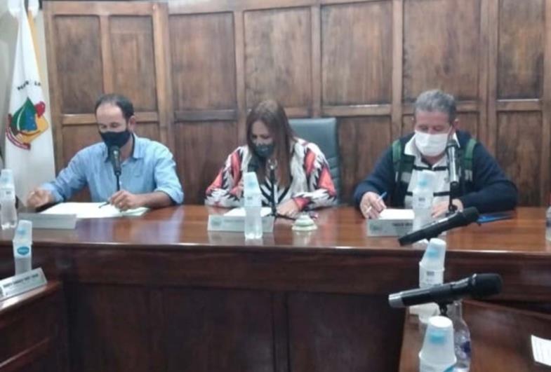 Câmara aprova projetos durante sessão ordinária em Timburi
