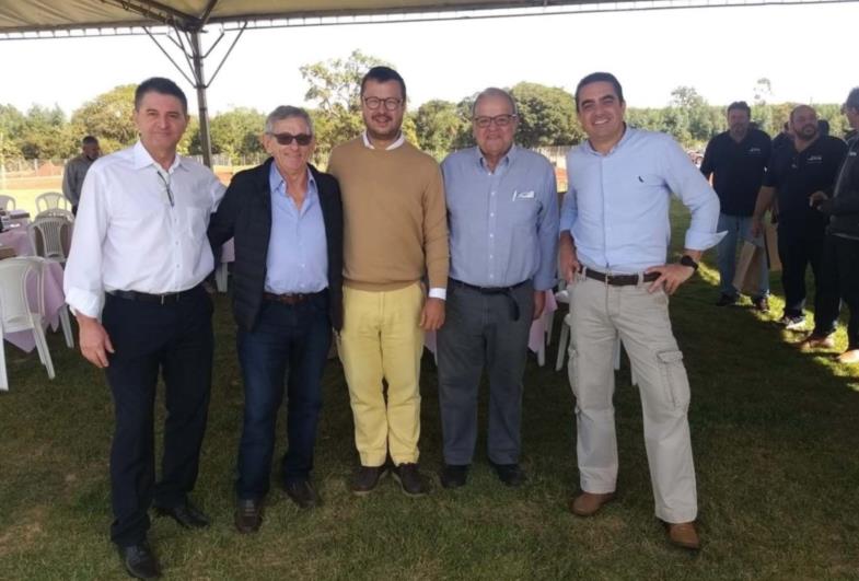 Diretores da Acia participam da inauguração da Granja Raiar