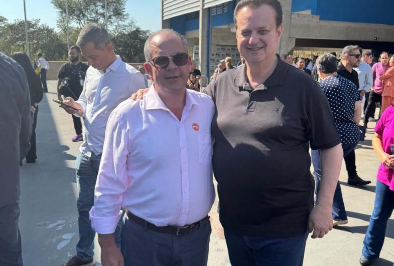 Prefeito de Fartura Marcão do Haras e do  secretário de Estado Gilberto Kassab