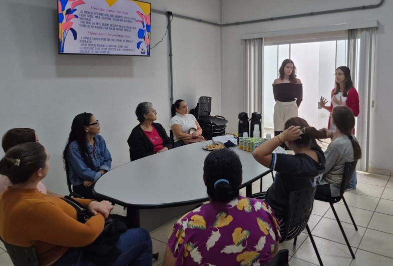 Atividade buscou promover momentos de reflexão, fortalecimento emocional, autoestima e autocuidado