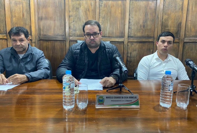 Câmara Municipal de Timburi realiza sessão  extraordinária e aprova 10 Projetos de Lei por unanimidade