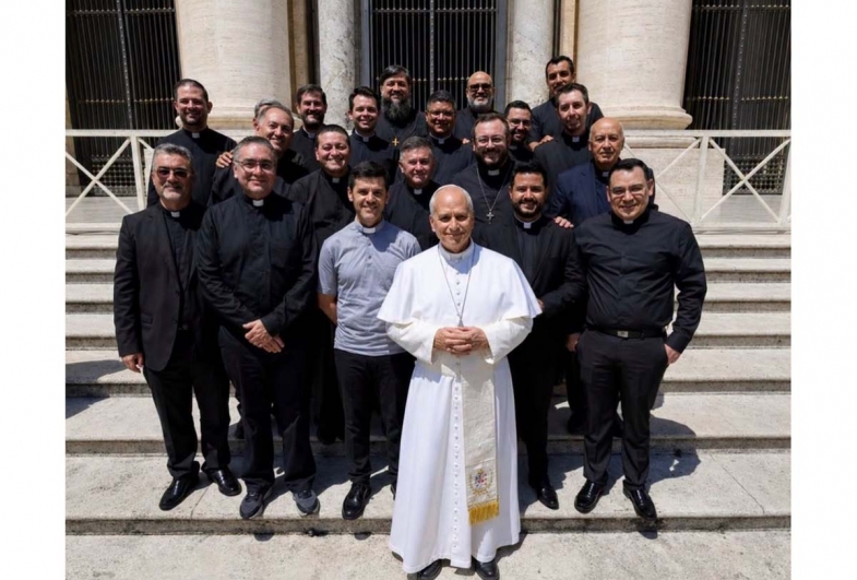 Padre Blener, de Fartura, vive encontro emocionante com o Papa durante peregrinação ao Vaticano