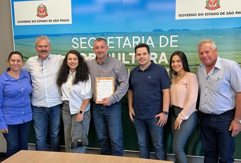 Prefeito Betinho busca recursos da agricultura para Cel Macedo