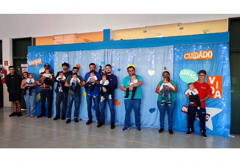 Pais são homenageados na escola Prof. Anaclite Adelasir da Silva