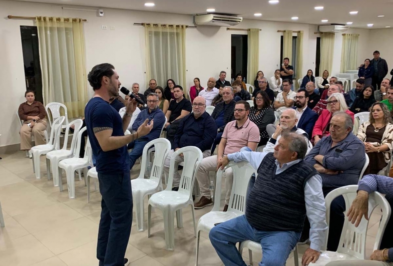 Prefeito de Paranapanema Rodolfo Fanganiello