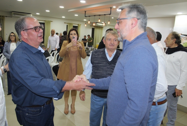 Prefeito de Fartura, Marcão do Haras,  e o deputado federal João Cury