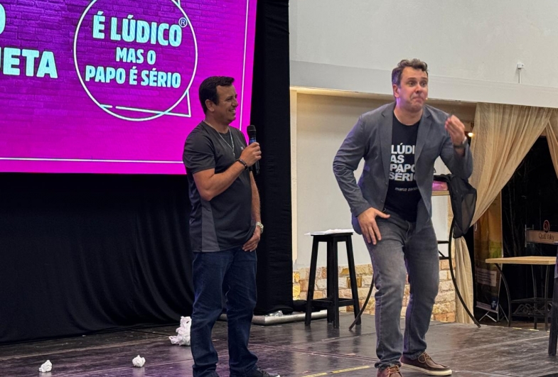 Palestrante Marco Zanqueta interagiu  com os participanetes
