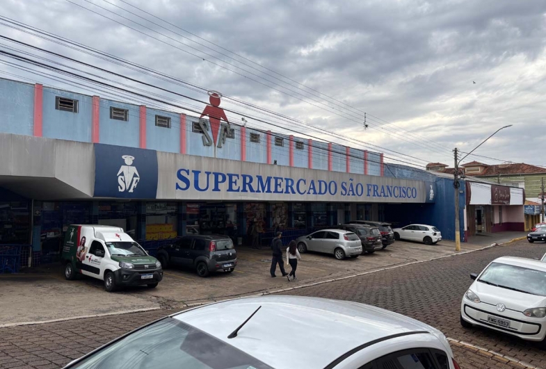 Supermercado São Francisco de Fartura realiza sorteio de scooter zerinho com compra de refresco Trink