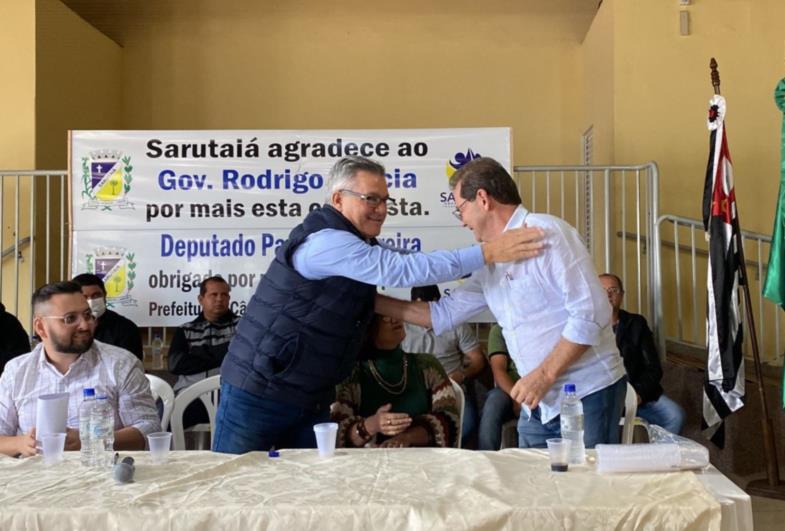 Itesp faz a entrega de 57 títulos de regularização fundiária