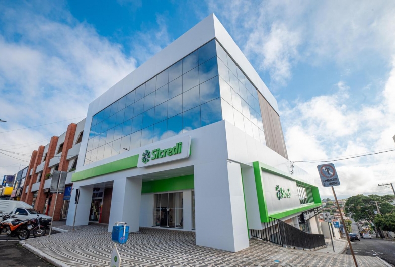 Sicredi Norte Sul inaugura nova agência no coração de Ibaiti/PR