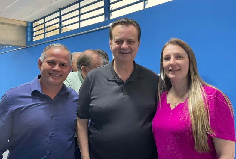 Prefeito de Taguaí Edinho Fundão, secretário Estadual de Governo e Relações Institucionais de São Paulo Gilberto Kassab e presidente da Câmara Regina Bergamo