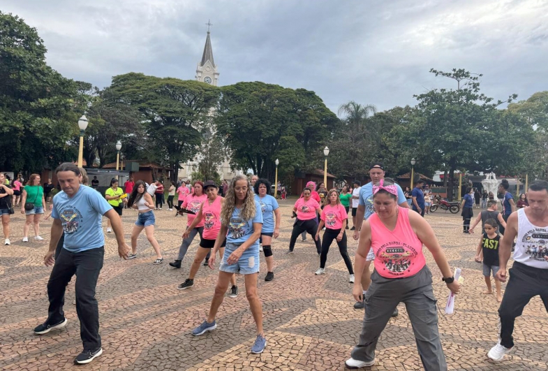 A tarde foi de muita dança na Concha Acústica
