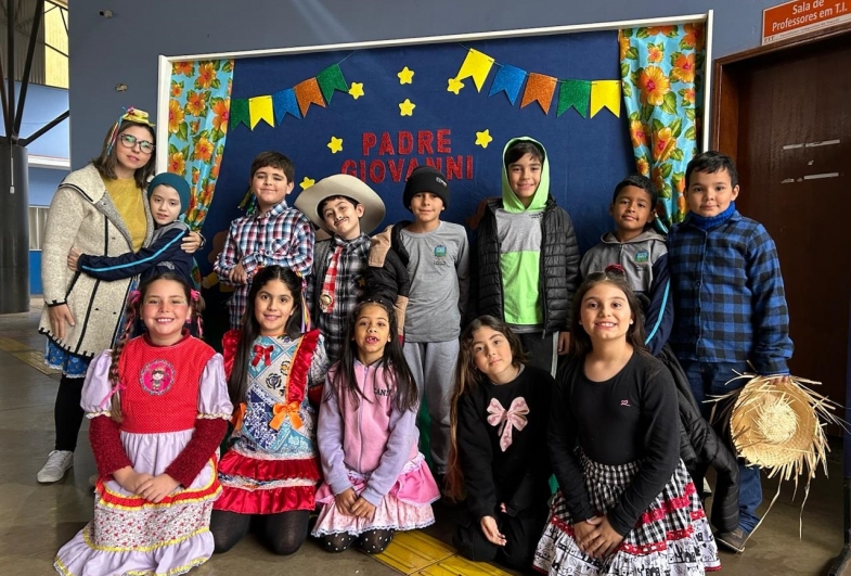 Escola Padre Giovanni Ferretti celebra Festa Junina com cultura, integração e participação das famílias
