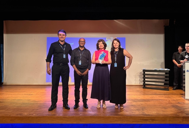 Consultores do Sebrae Vinicius e Marcelinho, primeira-dama  e presidente do fundo social Elisângela Souza  e consultora do Sebrae Simone