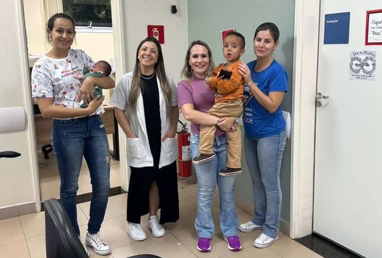 Equipe do ESF São Caetano, Enfermeira Isabela, Técnica de enfermagem Karen e Adrielen, ACS Michele
