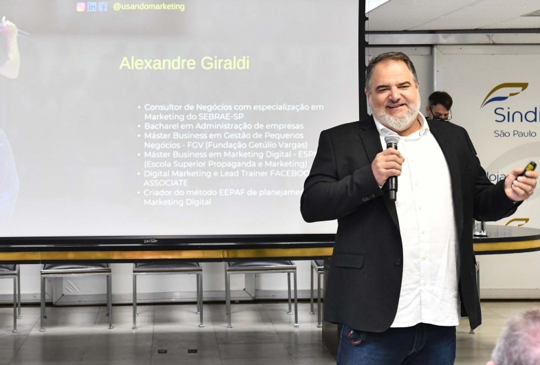 “Loja do Futuro”, do Sebrae-SP, chega a Fartura e Taquarituba e ensina empresários a usar todo o potencial da IA nos negócios